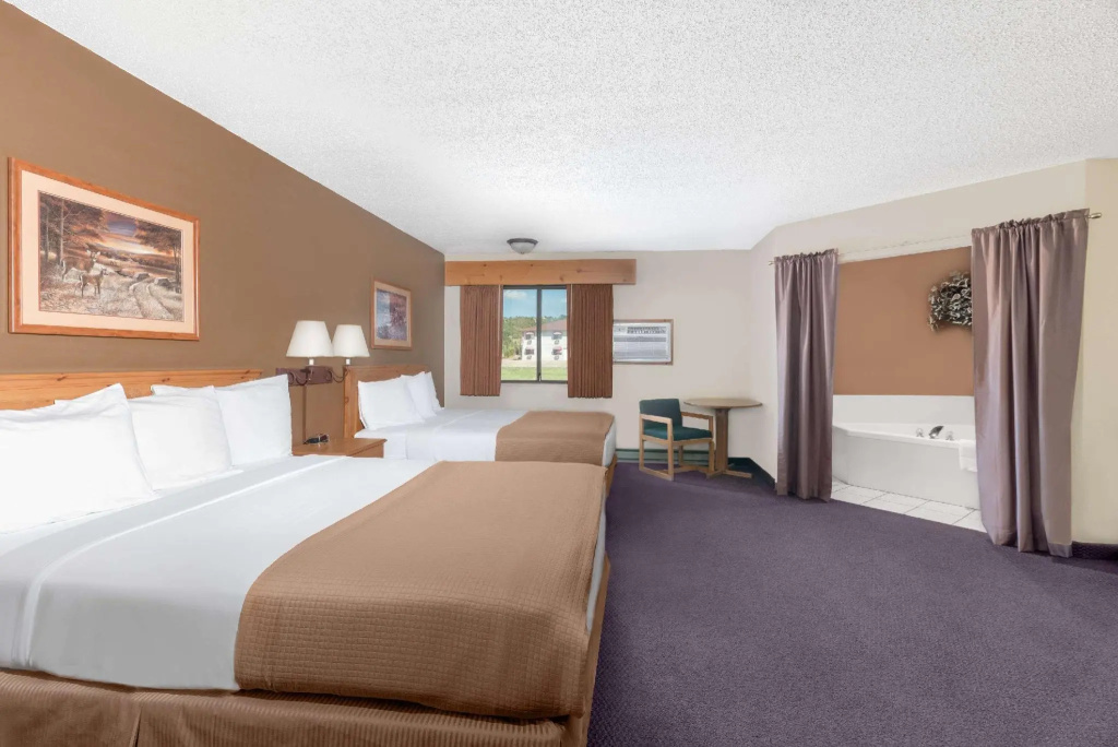 Quadruple Suite