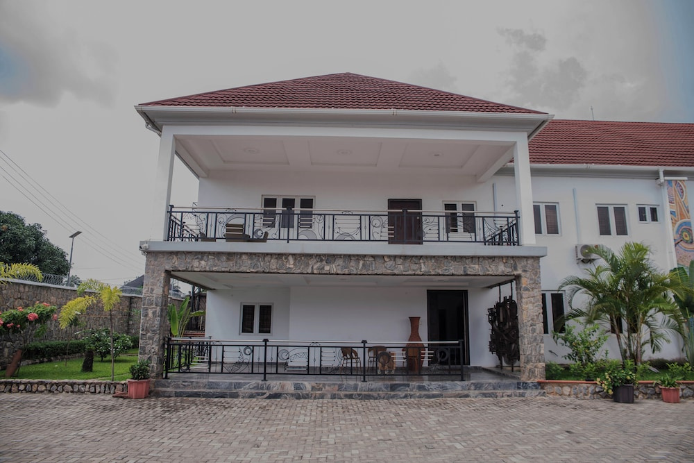 Orisun Resort & Gallery