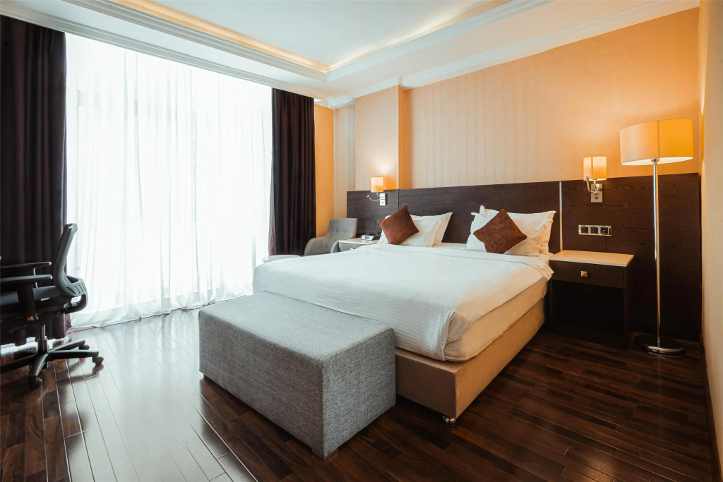 Deluxe Double room (full double bed)