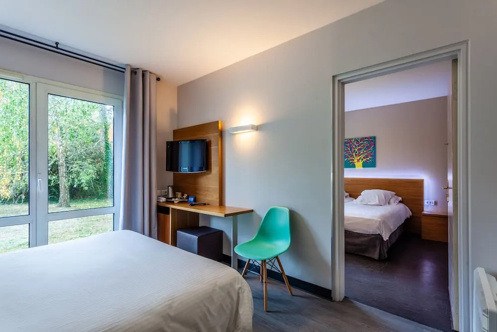 Hotel Full Colors - Chambres
