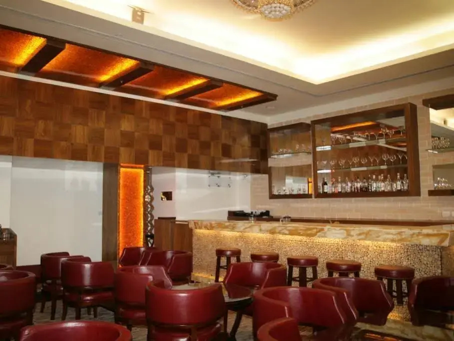 Hotel Saffron Kiran - фото 9