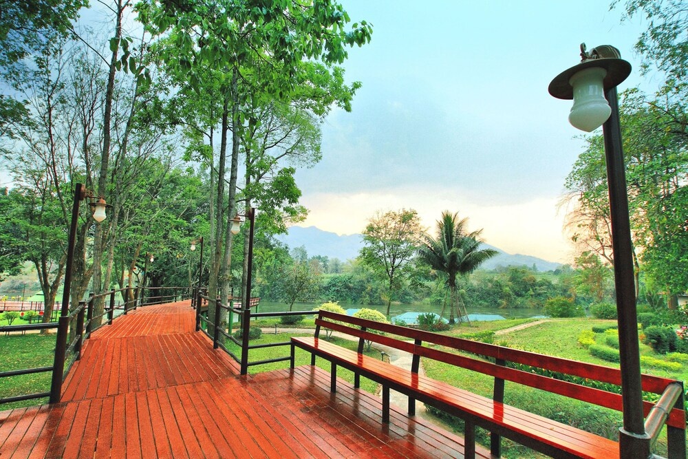 Balcony & Terrace