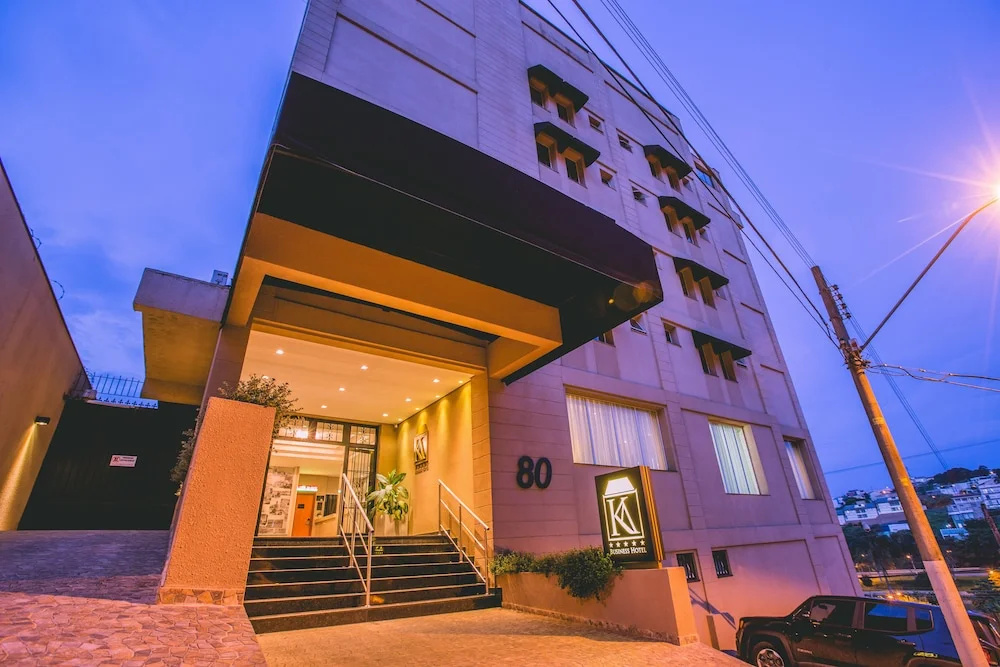 Prado Hotel Business