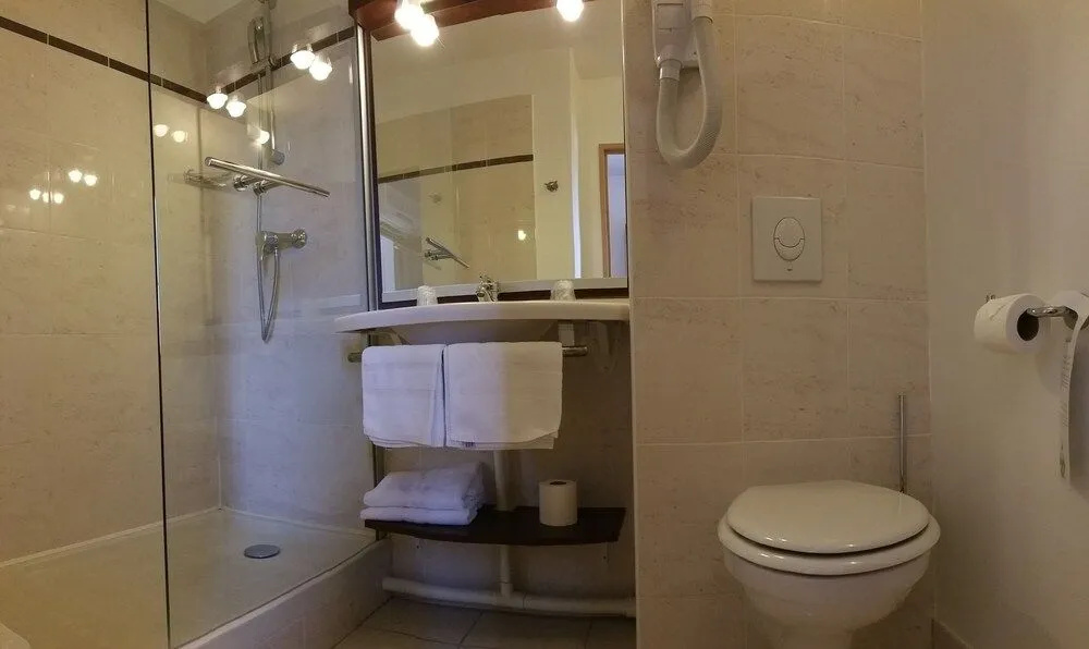 Brit Hotel Chateaudun - Général