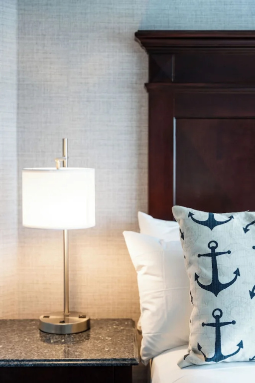 Newport Beach Hotel & Suites - Chambres