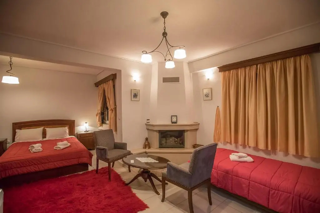 Standard Quadruple room with garden view