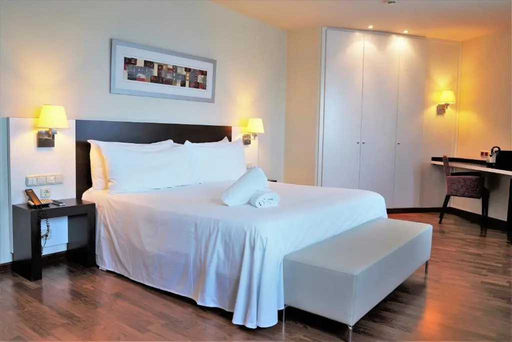Hotel Port Feria Valencia - Chambres