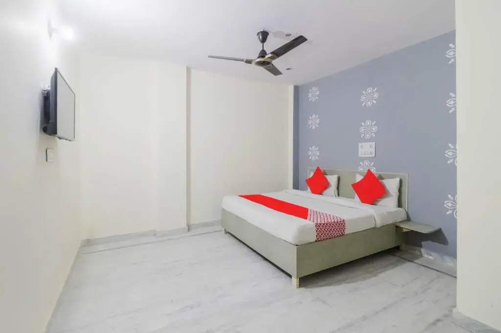 Jps Paradise by OYO Rooms