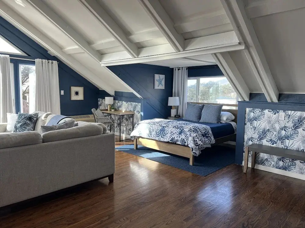 Standard Double Penthouse room with ocean view (full double bed)