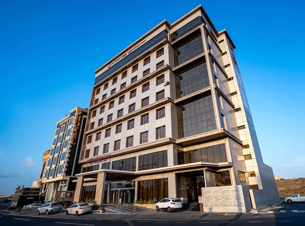 Best Western Plus Danat Almansak Hotel