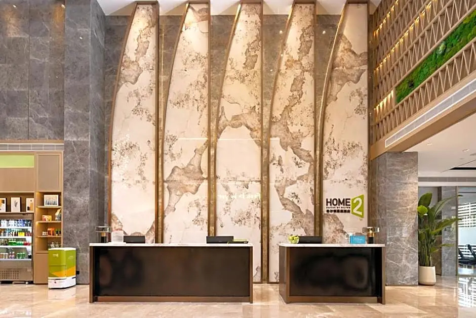 Lobby & Reception