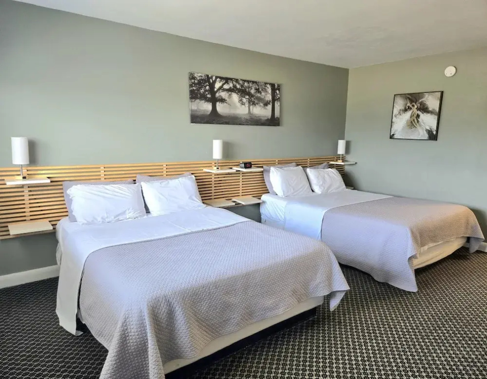 Standard Quadruple room with balcony