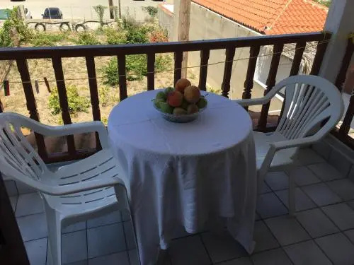 Balcony & Terrace