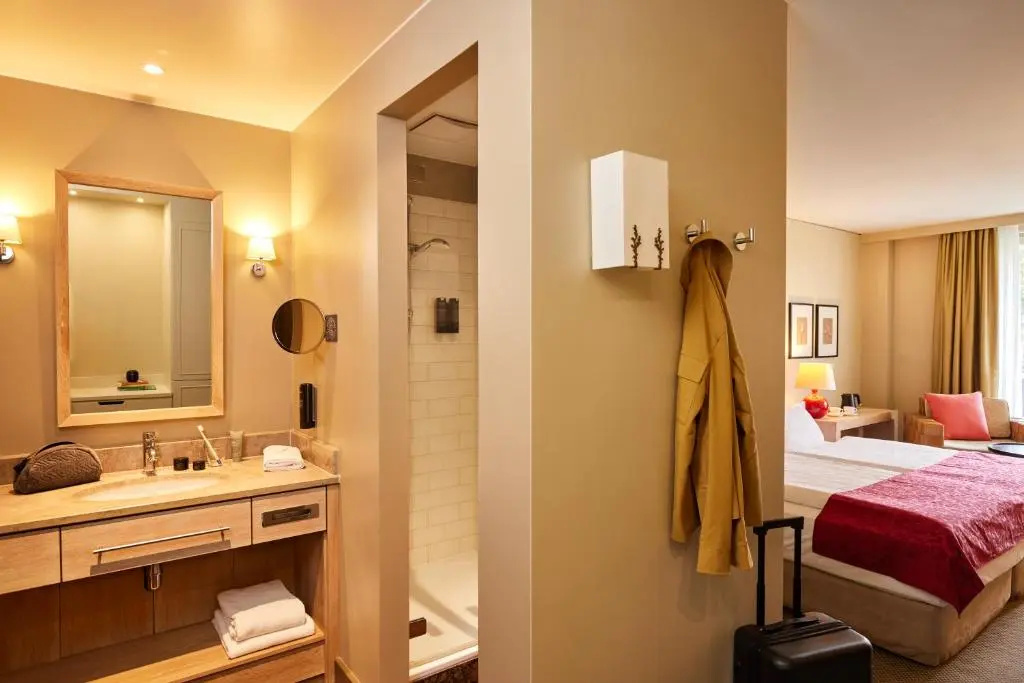 Standard Double room with land view (full double bed)