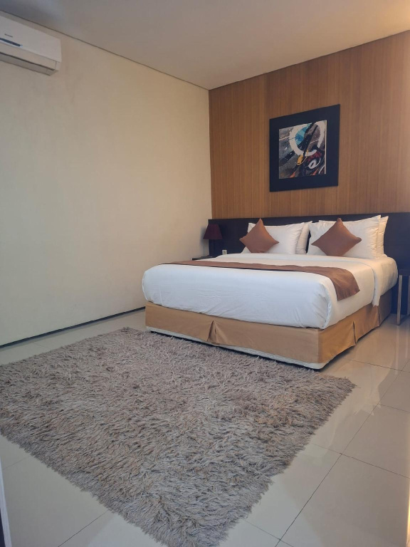 Regina Hotel Pemalang - Général