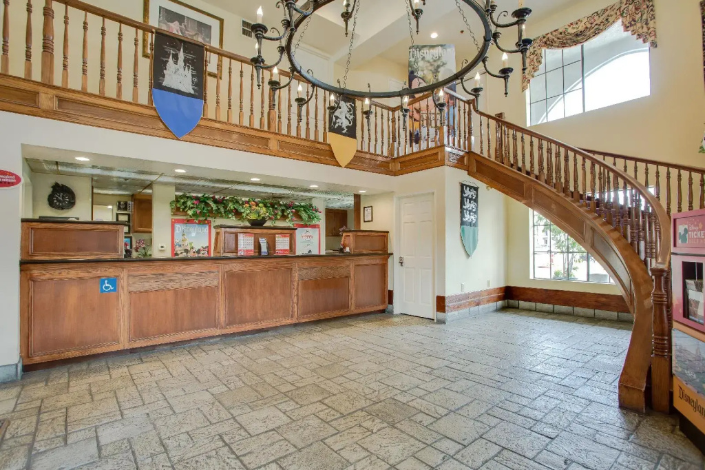Castle Inn and Suites - Général