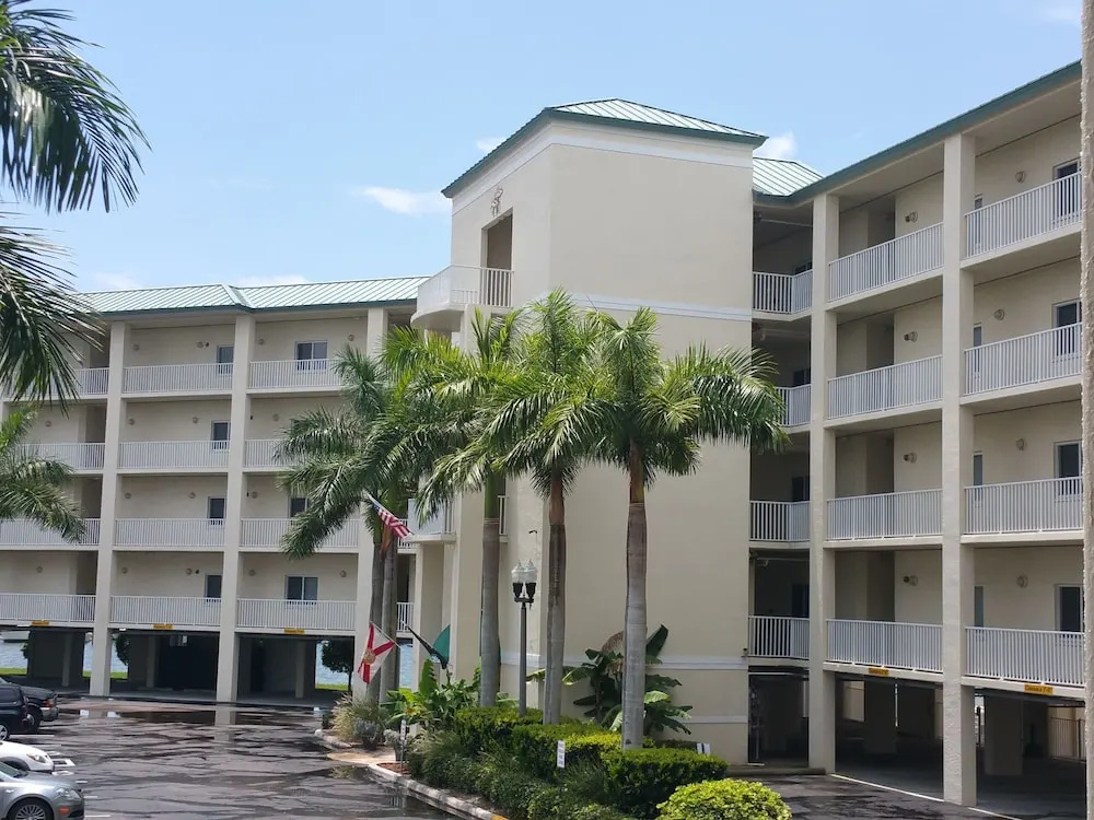 Boca Ciega Resort