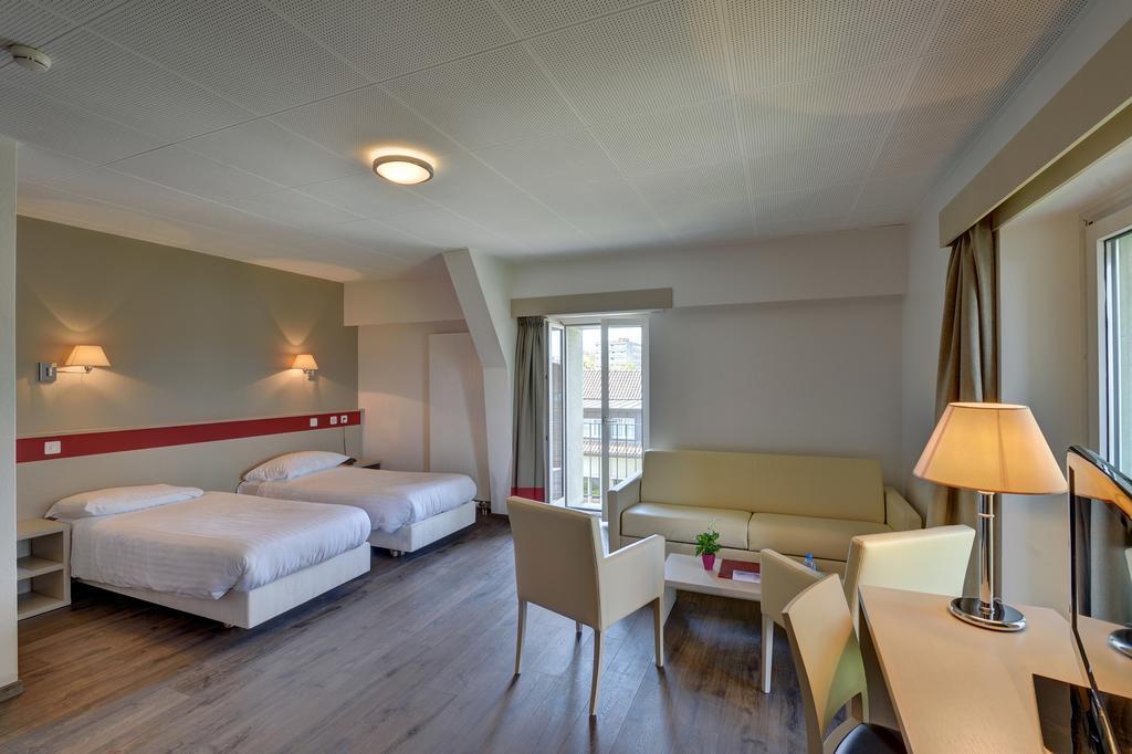 Hôtel La Longeraie by null