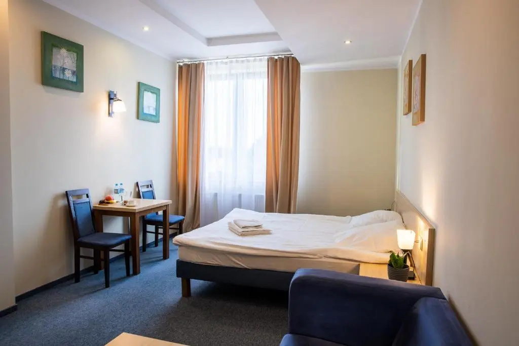 Standard Double room (full double bed)