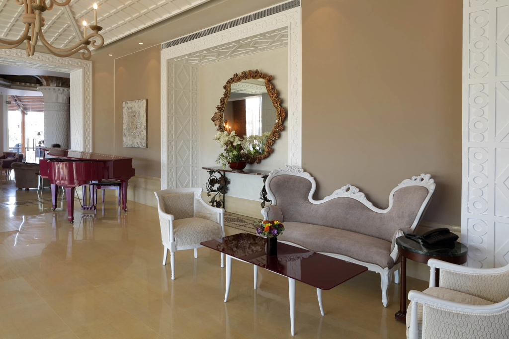 Warwick Palm Beach Hotel