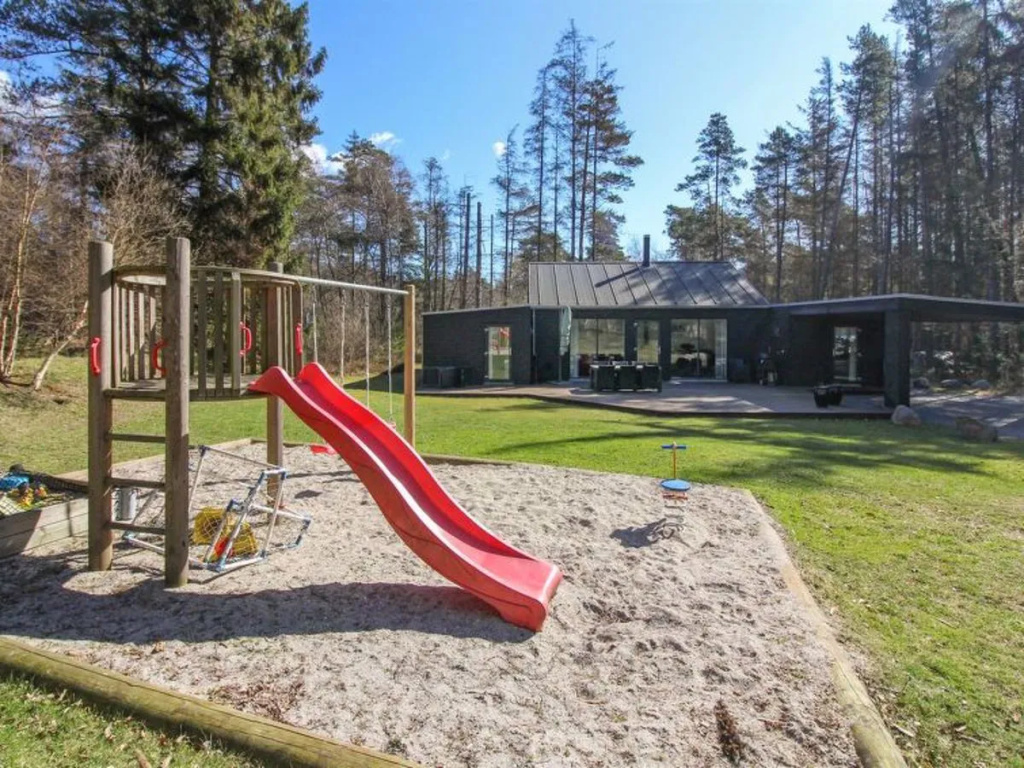 "Loic" - 800m from the sea in Bornholm
