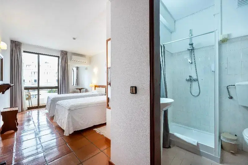Salema Beach Hotel - Chambres