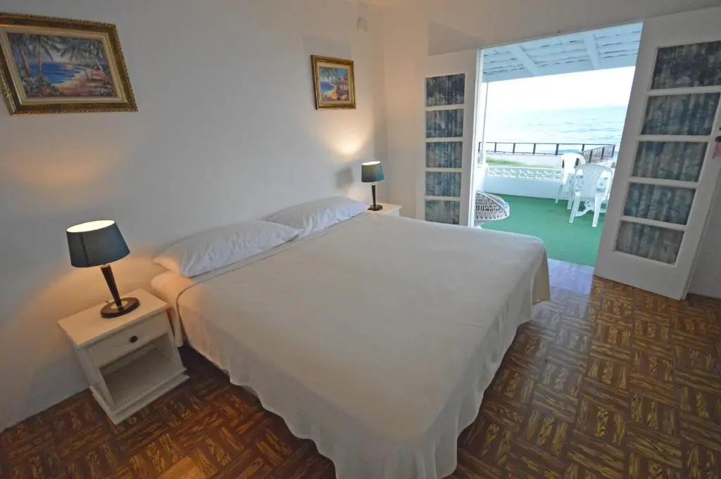 3 Bedrooms Villa