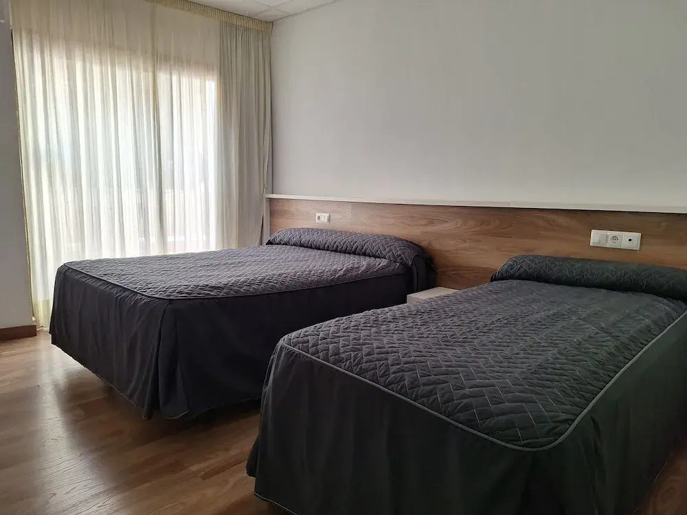 Standard Double Family room (twin beds)