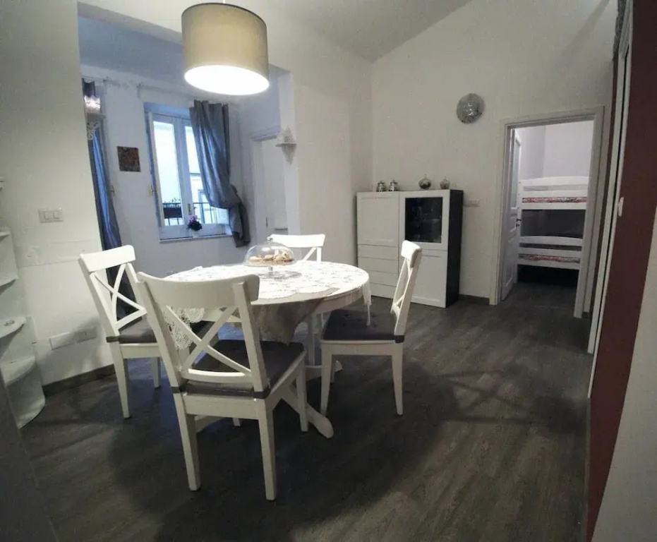 2 Bedrooms Apartment with city view