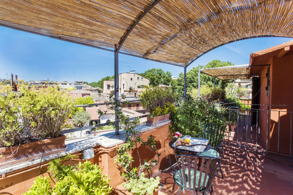 Balcony & Terrace