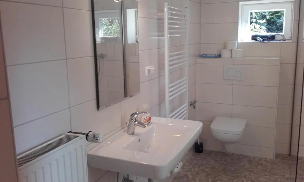 3 Bedrooms Apartment
