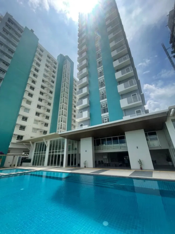 Mesavirre Garden Residences Furnished Units — фото 1