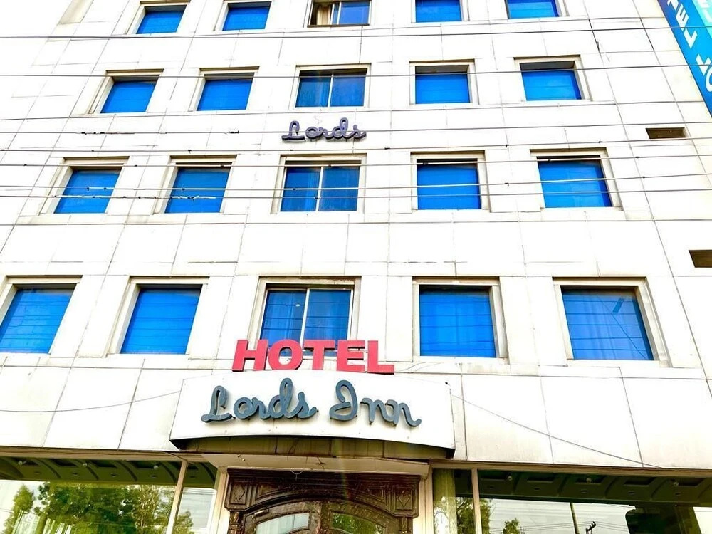 Lords Inn Hotel