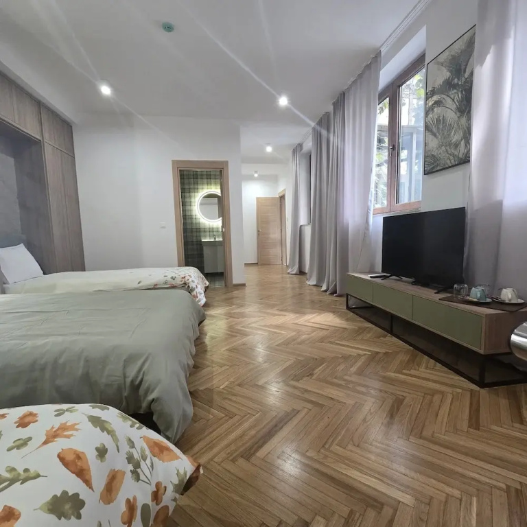 Standard Quadruple Family room