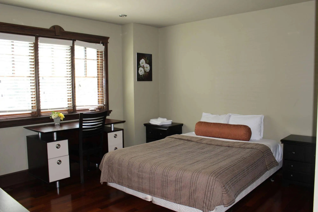 Westmount River Inn - фото 2