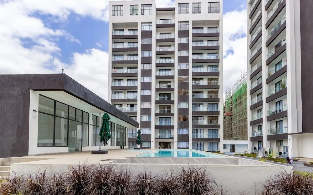 Elegant Comfy 3 Bedroom Apartment
