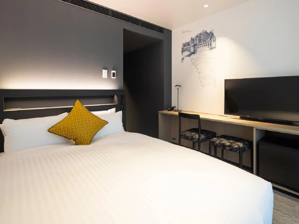 Standard Double room (full double bed)
