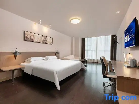 Superior Double room (full double bed)
