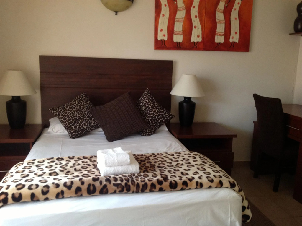 Guest Paradise Lodge