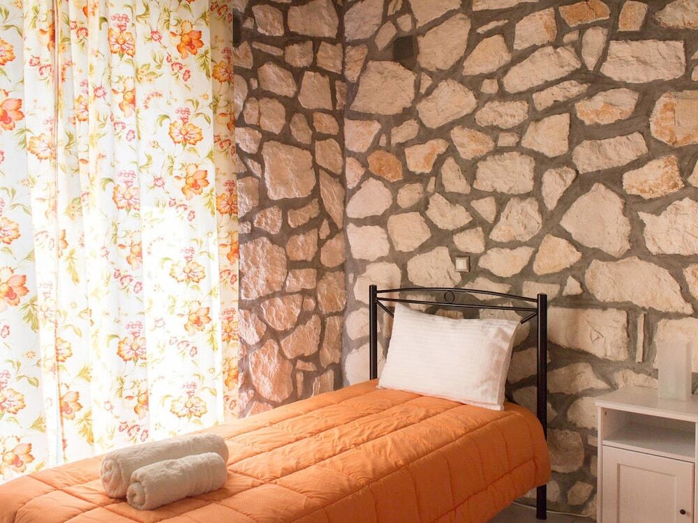 Welcoming Villa near Sea in Agrilia 3 * - pic #8
