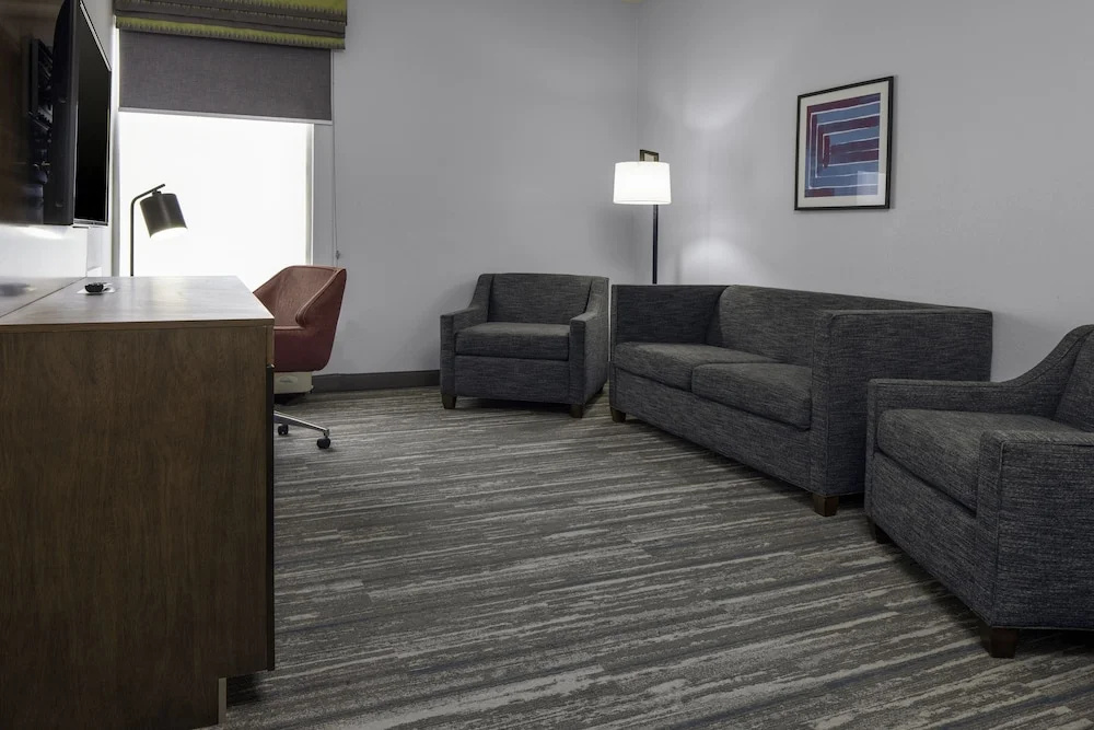 Double Suite (full double bed)