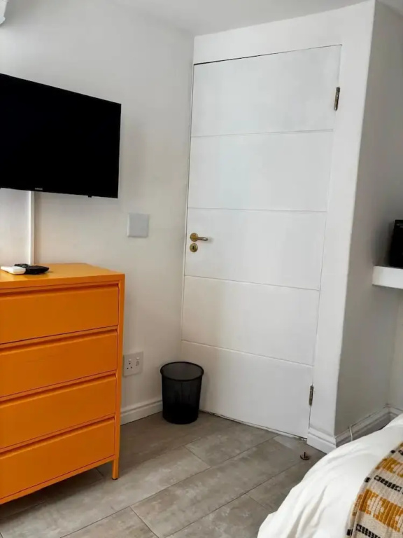 1 Bedroom Economy Double room (full double bed)
