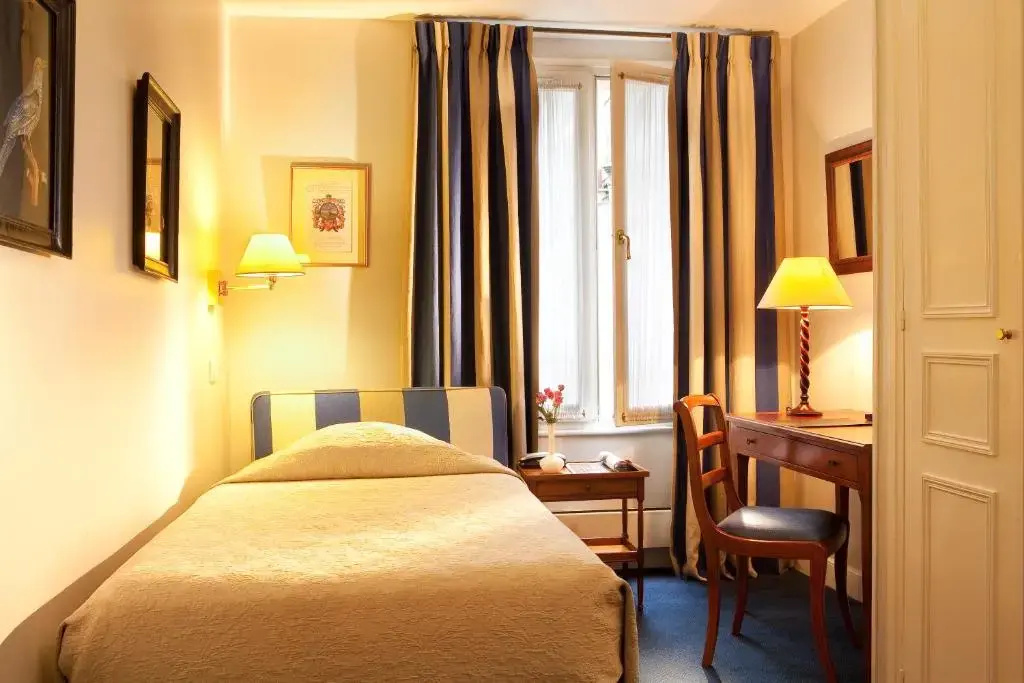 Relais Du Louvre - Chambres