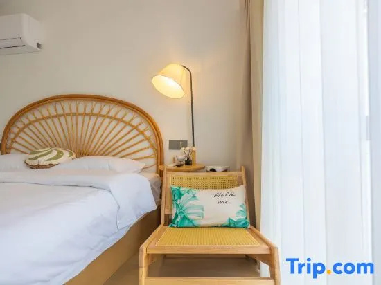 4 Bedrooms Family Villa