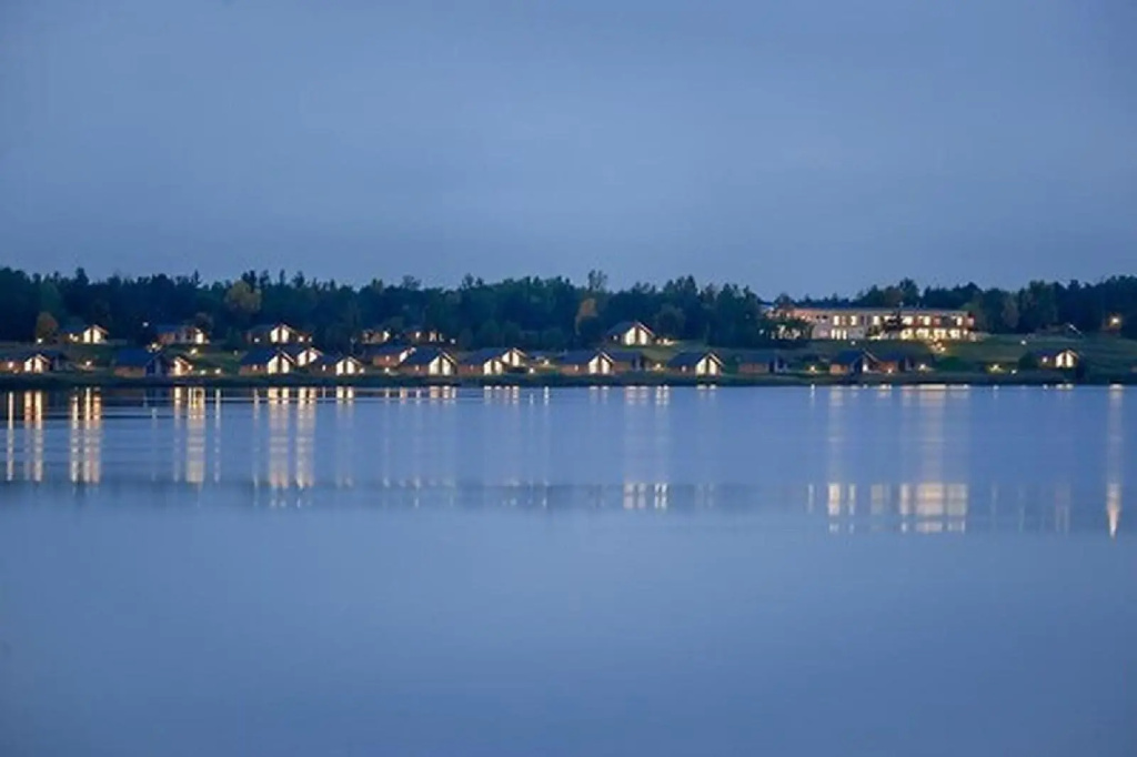 Beach & Waterfront