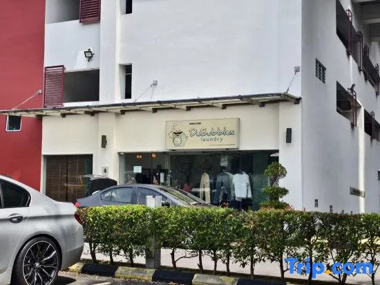 Koi Kinrara Suites by CityNest