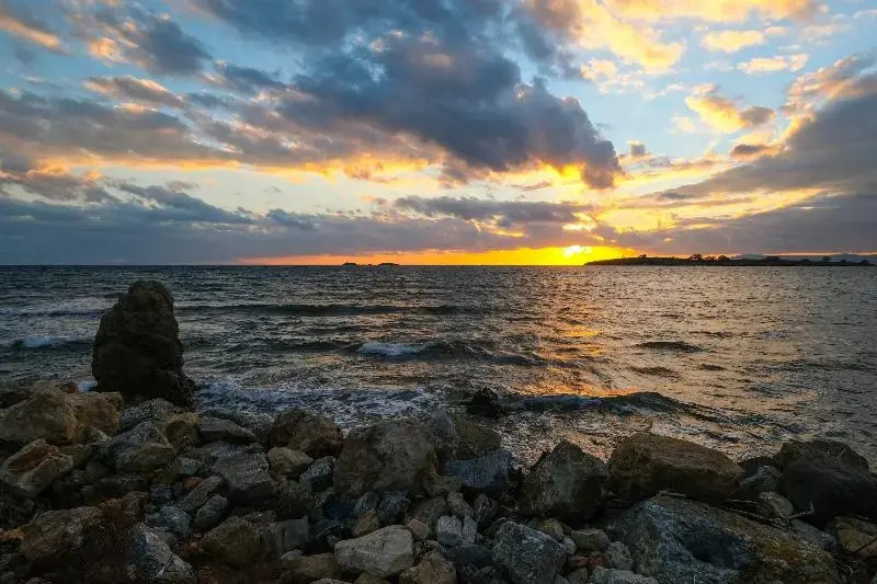 Beach & Waterfront