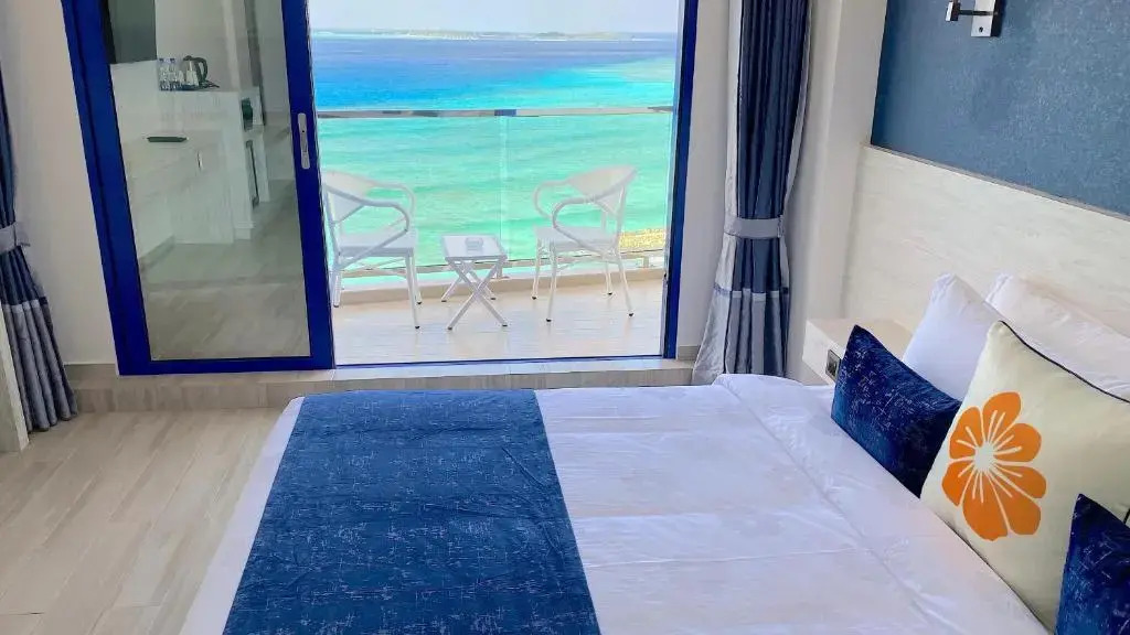 Kaani Palm Beach
