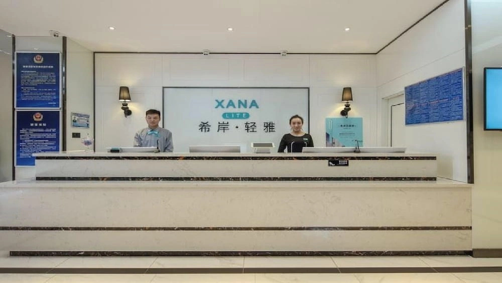 Lobby & Reception