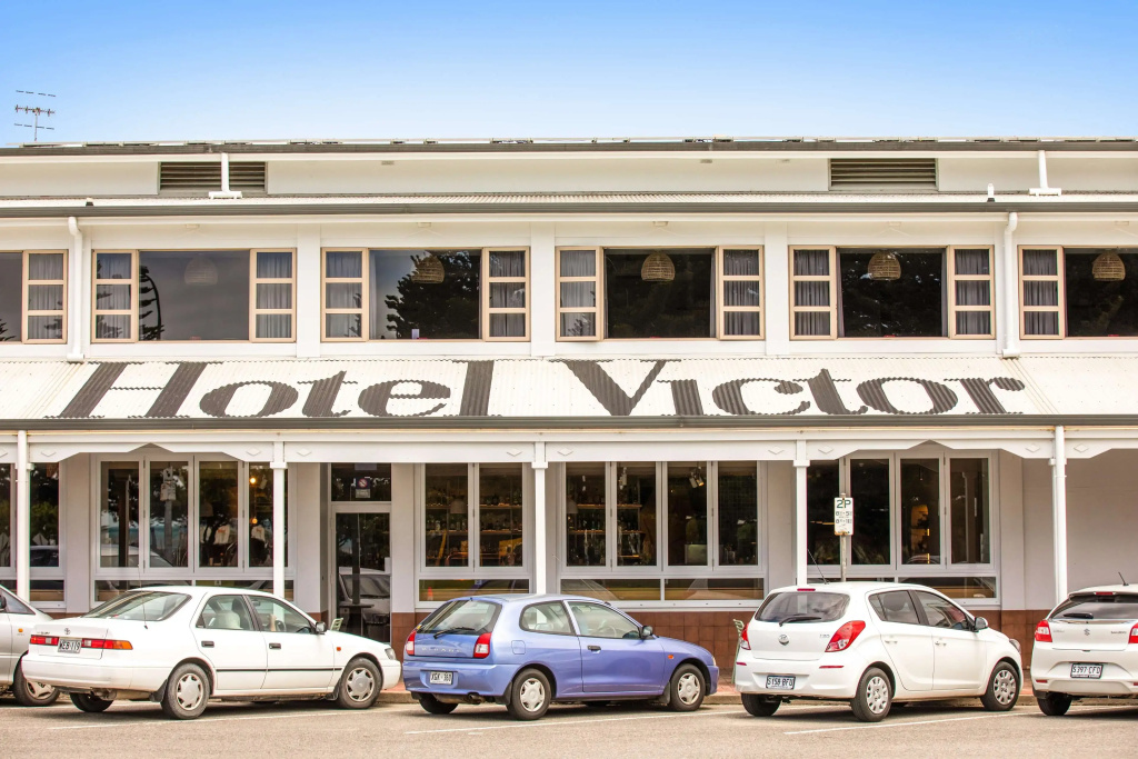 Nightcap at Hotel Victor